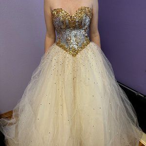 White and Gold Mori Lee Size 0 Dress